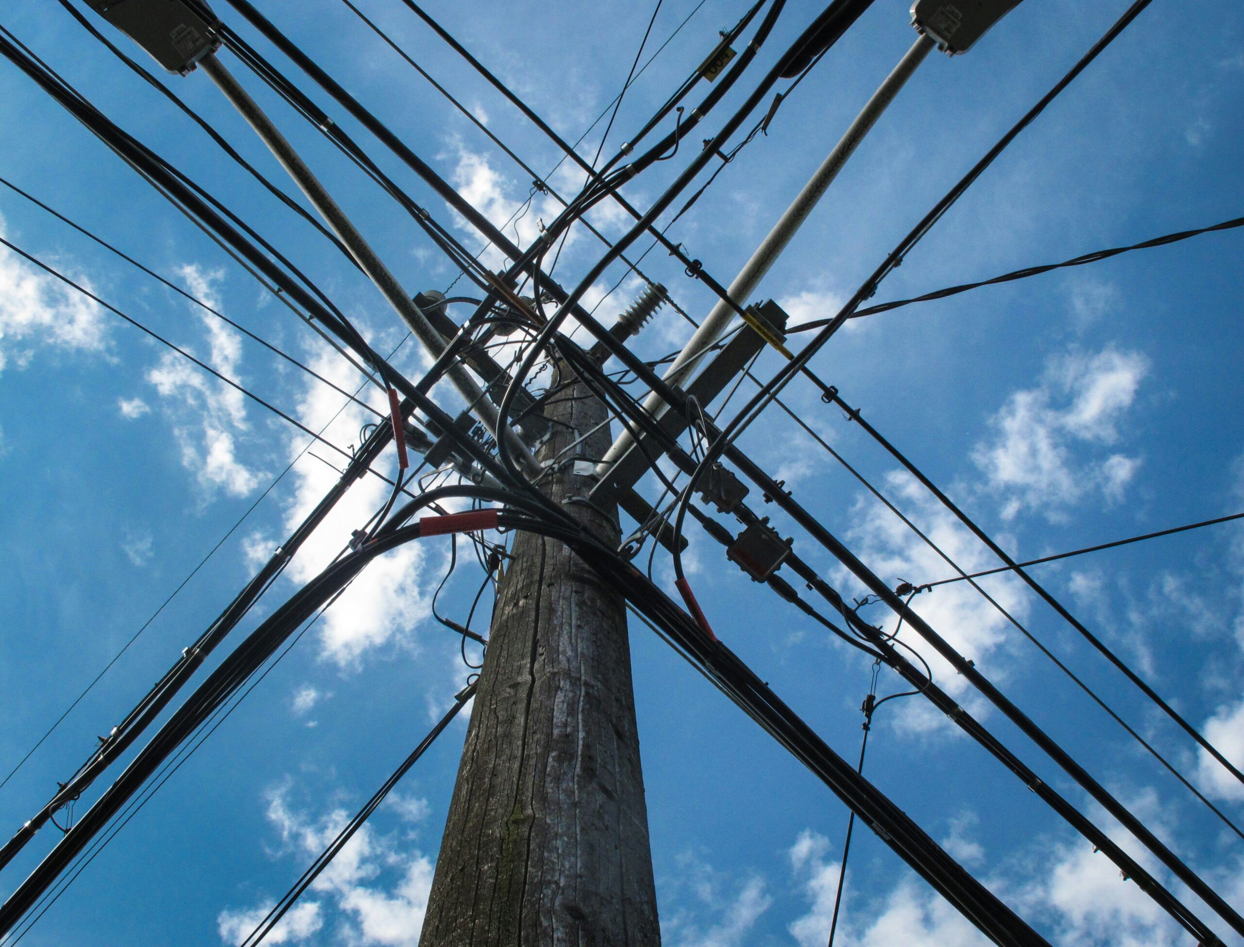 Asesoramiento en la compra de compañías para una compañía del sector de las telecomunicaciones